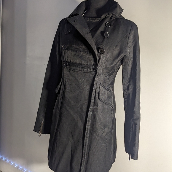Guess black trenchcoat - Picture 3 of 9